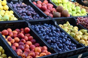3850146-fresh-and-organic-fruits-at-farmers-market